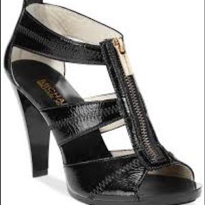 Michael kors black Berkley t strap heel size 10